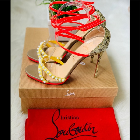 🍾🥂SOLD!🥳Christian Louboutin Spiked Sandals - Picture 4 of 14